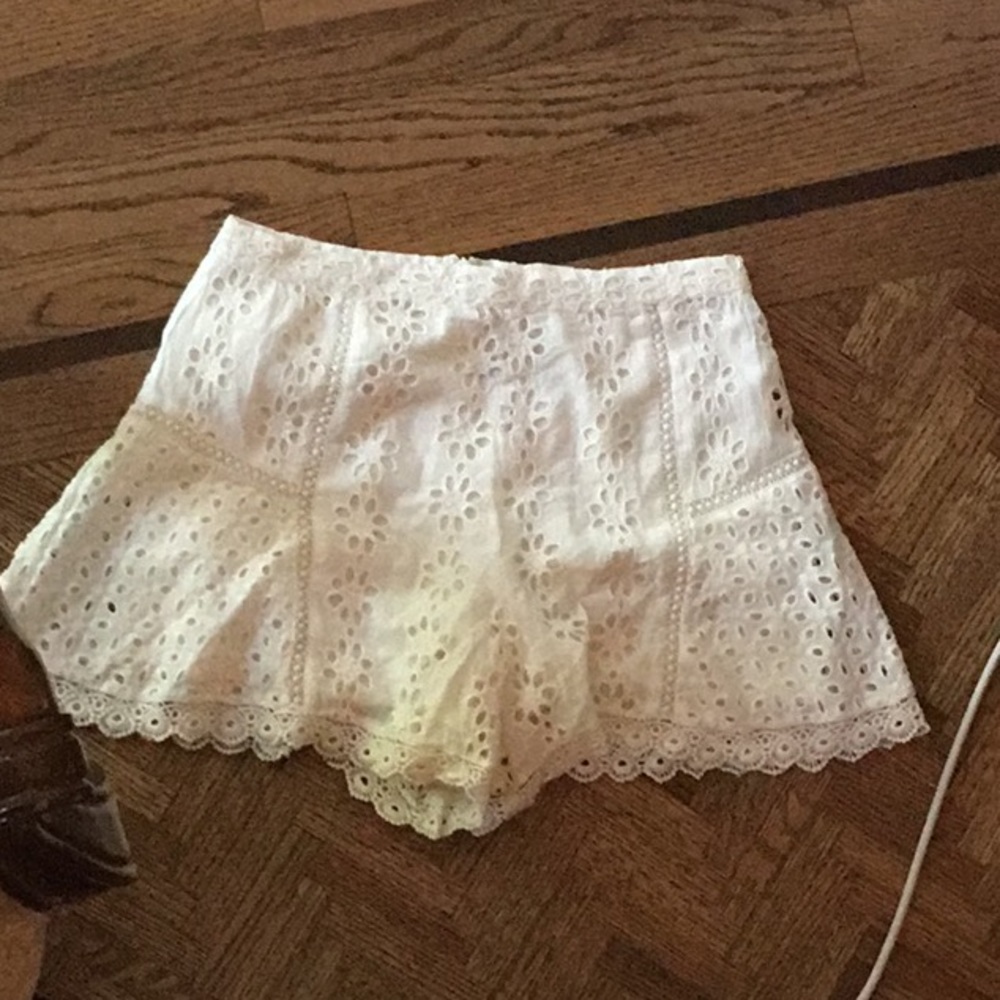Women's lace shorts